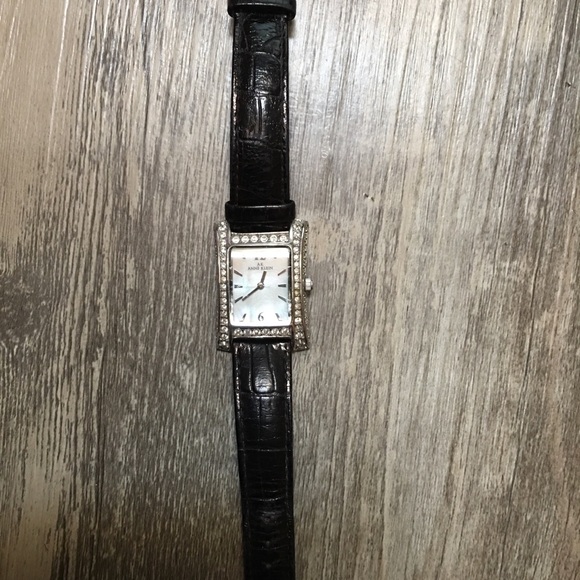 Anne Klein Swarovski Mother Pearl Womens Watch - Picture 2 of 3